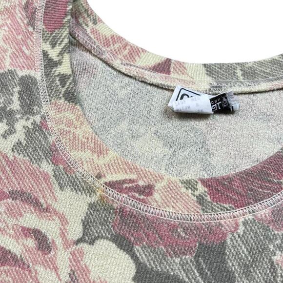 Vintage Cottagecore Short Sleeve Floral Print Top - Picture 7 of 8